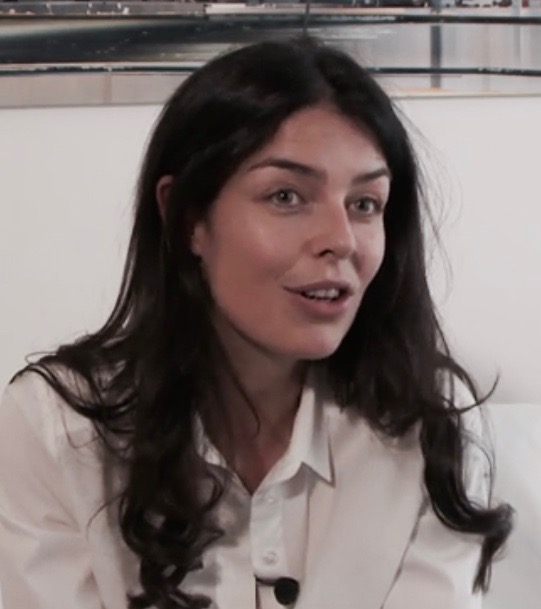 de PERETTI Camille, ‘L’inconnue du portrait’.