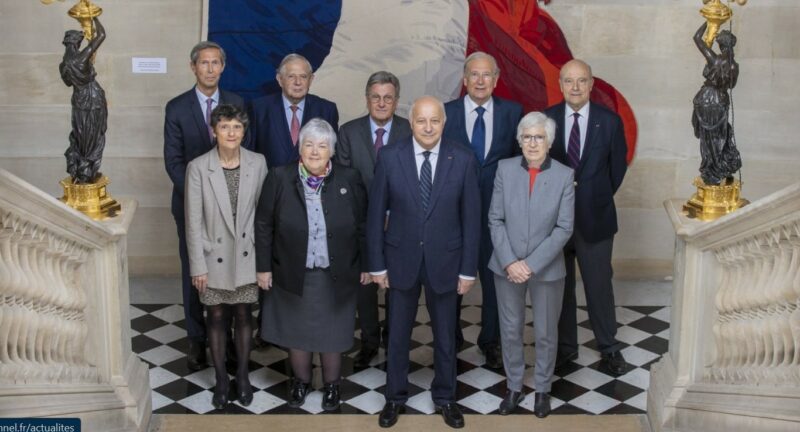 Joli cadeau de Noël du conseil constitutionnel