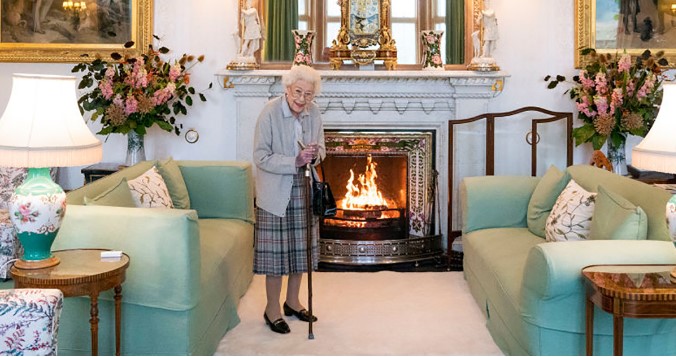 Conquérante de l’inutile : la reine Elisabeth II est morte