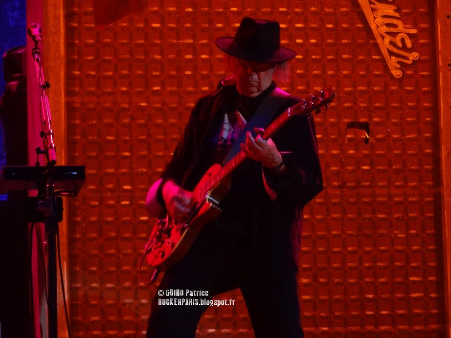 Neil Young & Crazy Horses – 2013/06/06 – Paris Bercy
