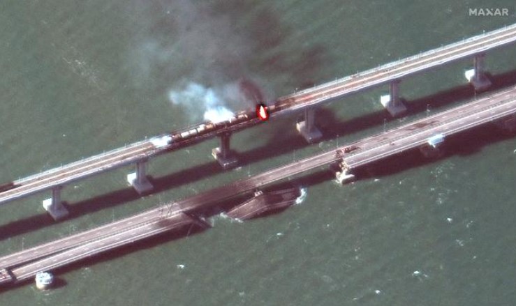 Attaque sur le pont reliant la Crimée à la Russie