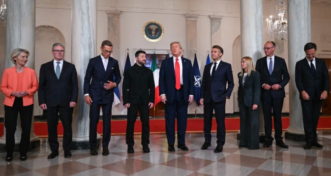 Une attitude nonchalante du président français
